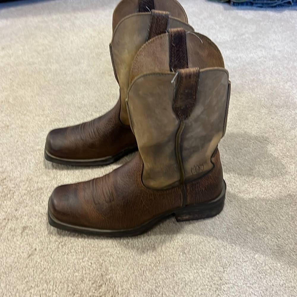 Ariat rambler